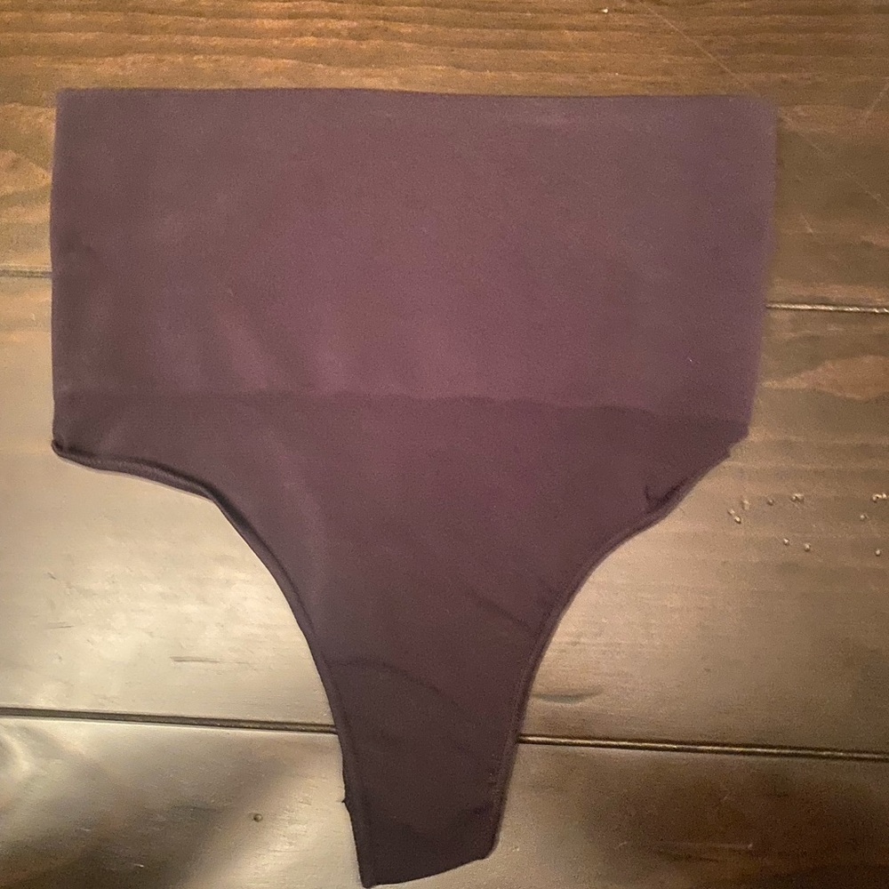 Skims Core Control Thong L/XL